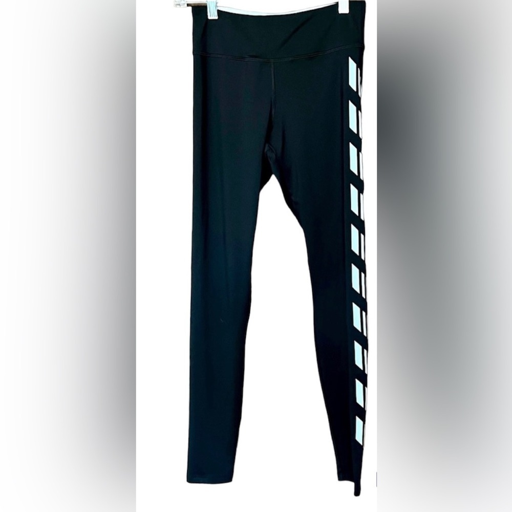 Forever 21 Leggings Size XS Black w/Light Blue. Back Zipper Pocket.